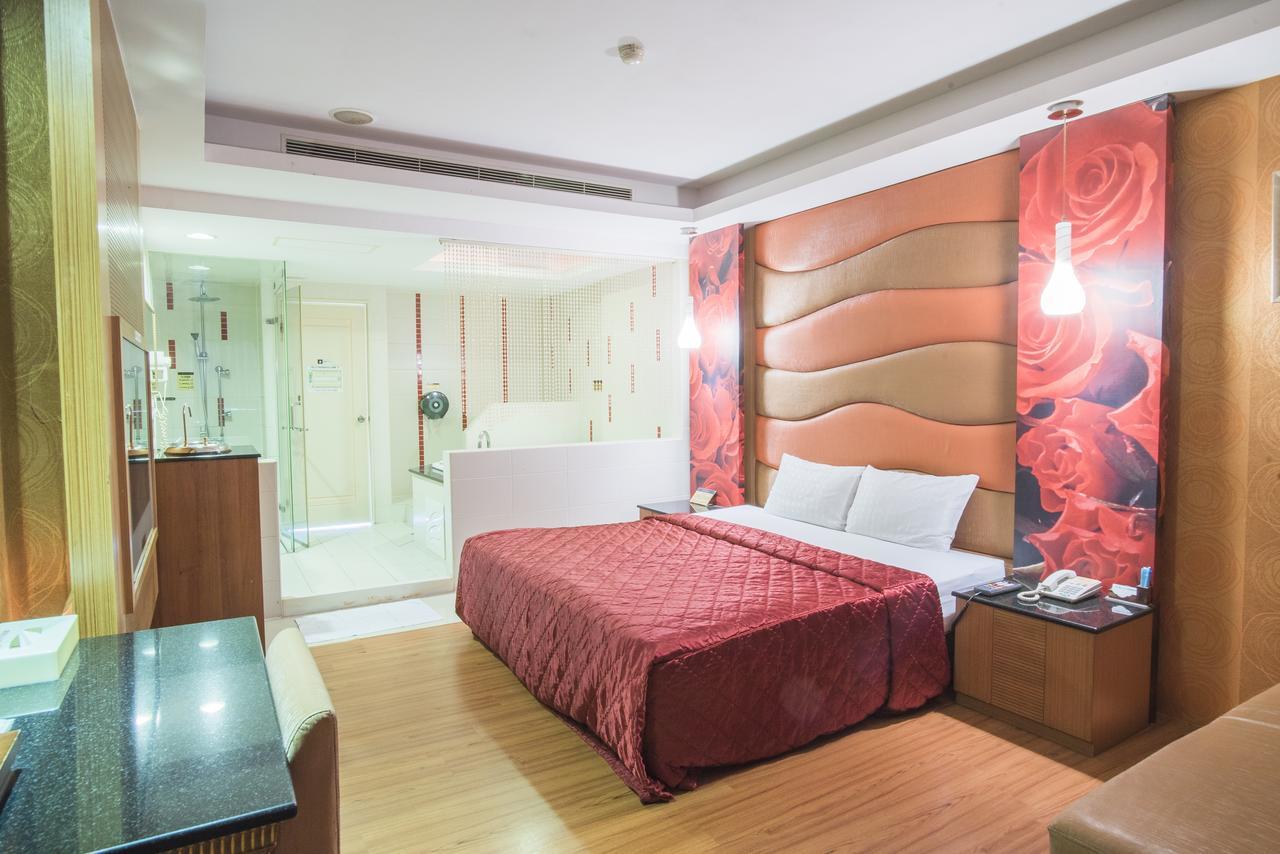Alexander Motel Καοσιούνγκ Εξωτερικό φωτογραφία