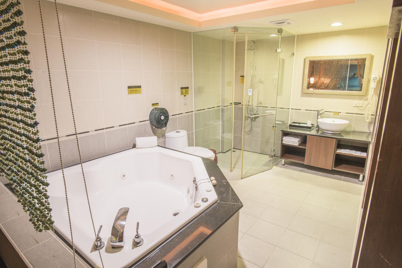 Alexander Motel Καοσιούνγκ Εξωτερικό φωτογραφία
