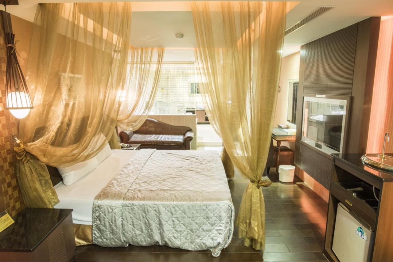 Alexander Motel Καοσιούνγκ Εξωτερικό φωτογραφία